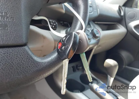 2010 Toyota Rav4 z USA, uszkodzony, nr VIN JTMZF4DVXAD019118